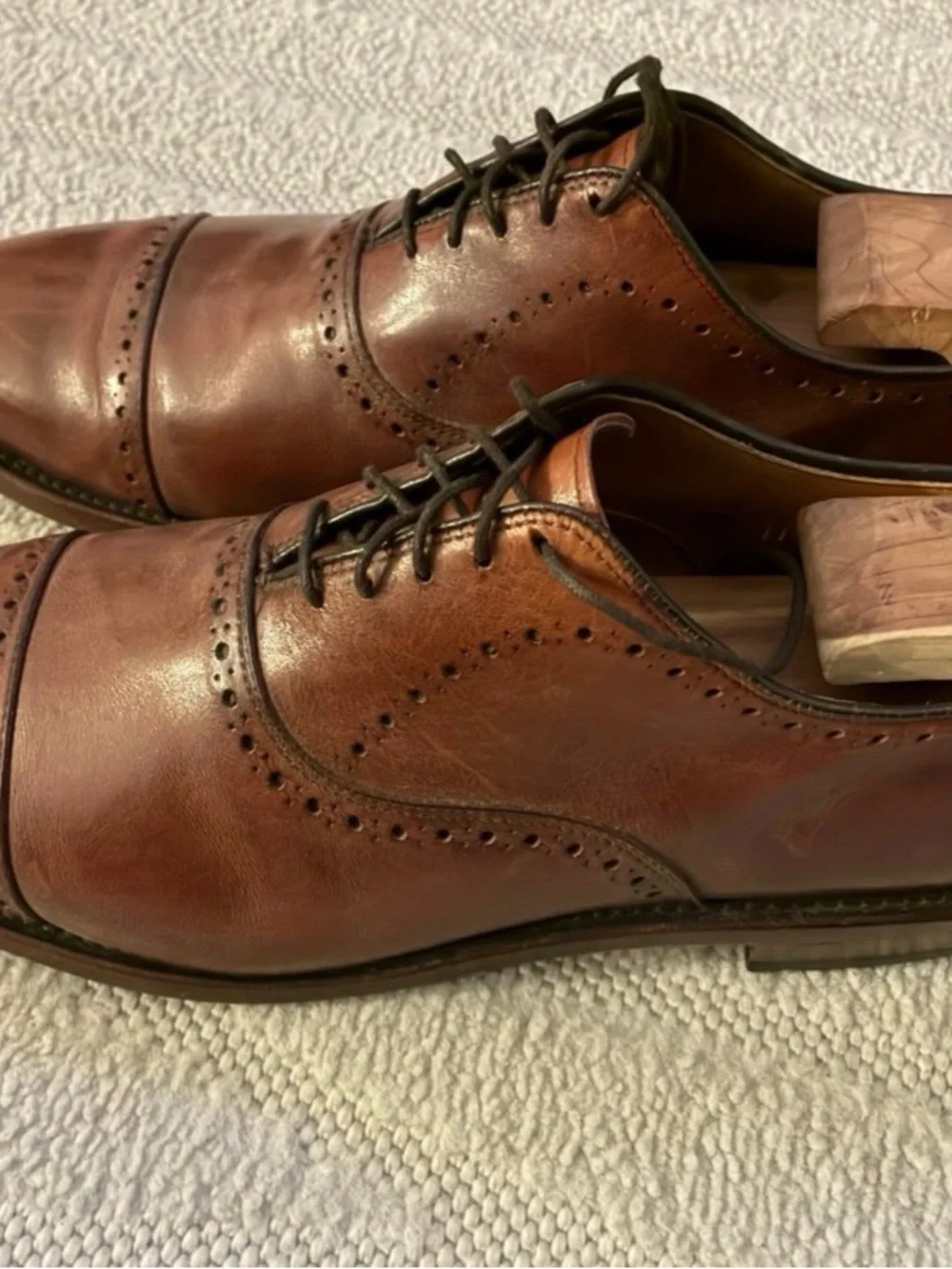 Allen Edmonds Brown Leather Cap-Toe Brogue Oxfords
